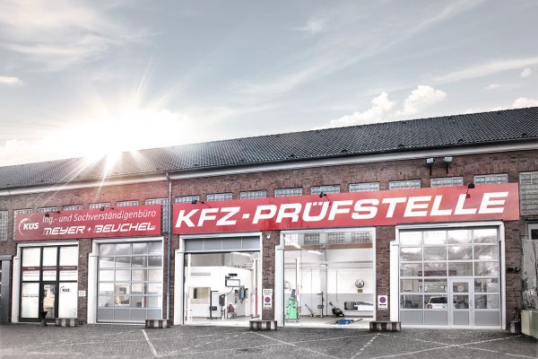 Meyer & Beuchel GbR - KFZ-Prüfstelle Ausaufnahme der Prüfhalle in Witten / Bochum